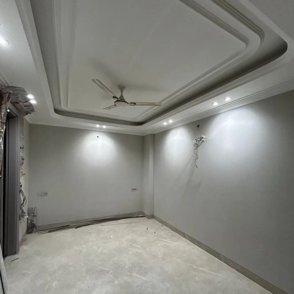 3 BHK flat in gated society, South Delhi