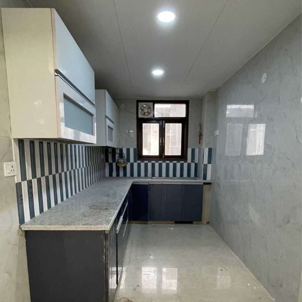 4 BHK flat in Chandan Hola