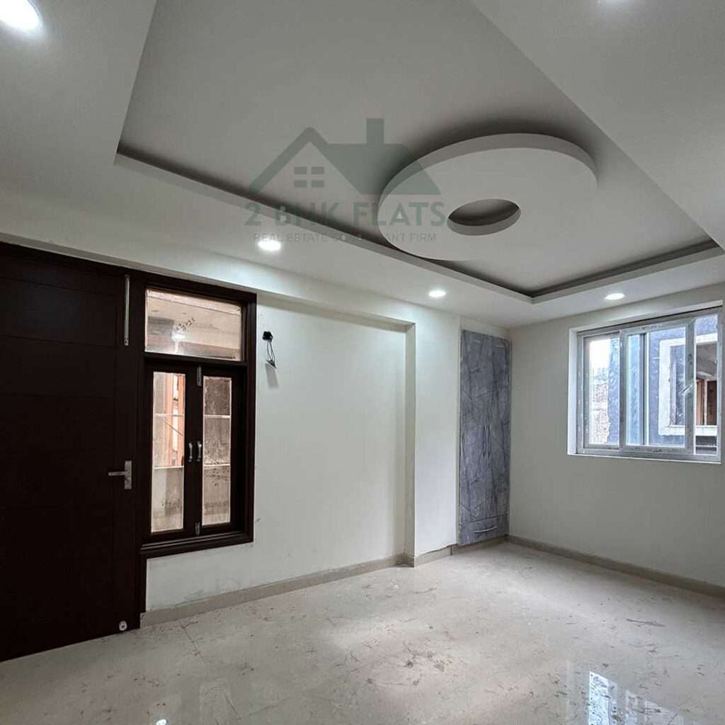 L corner 3 BHK in South Delhi