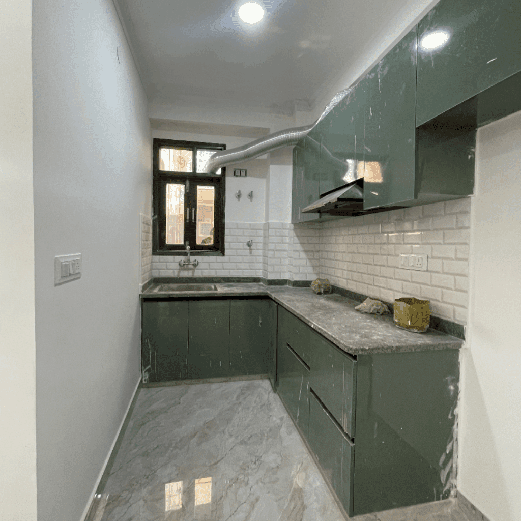 Fully Ventilated 3 BHK Flat in Rajpur Khurd Extension